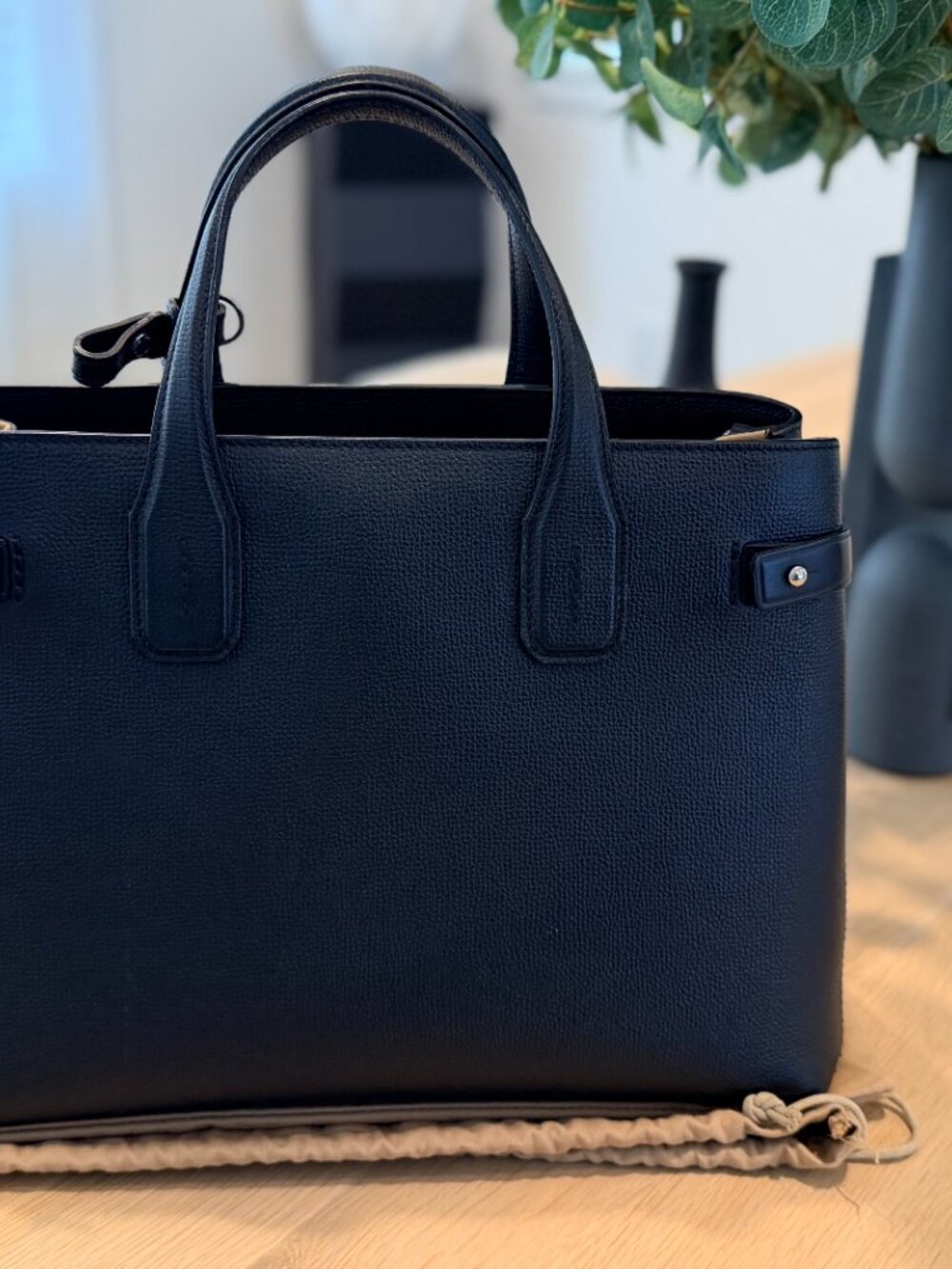 Burberry classic bag. Medium - Picture 2 of 3